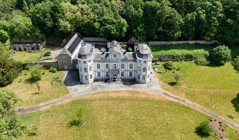 Rue du Château de Sainval, Belgium